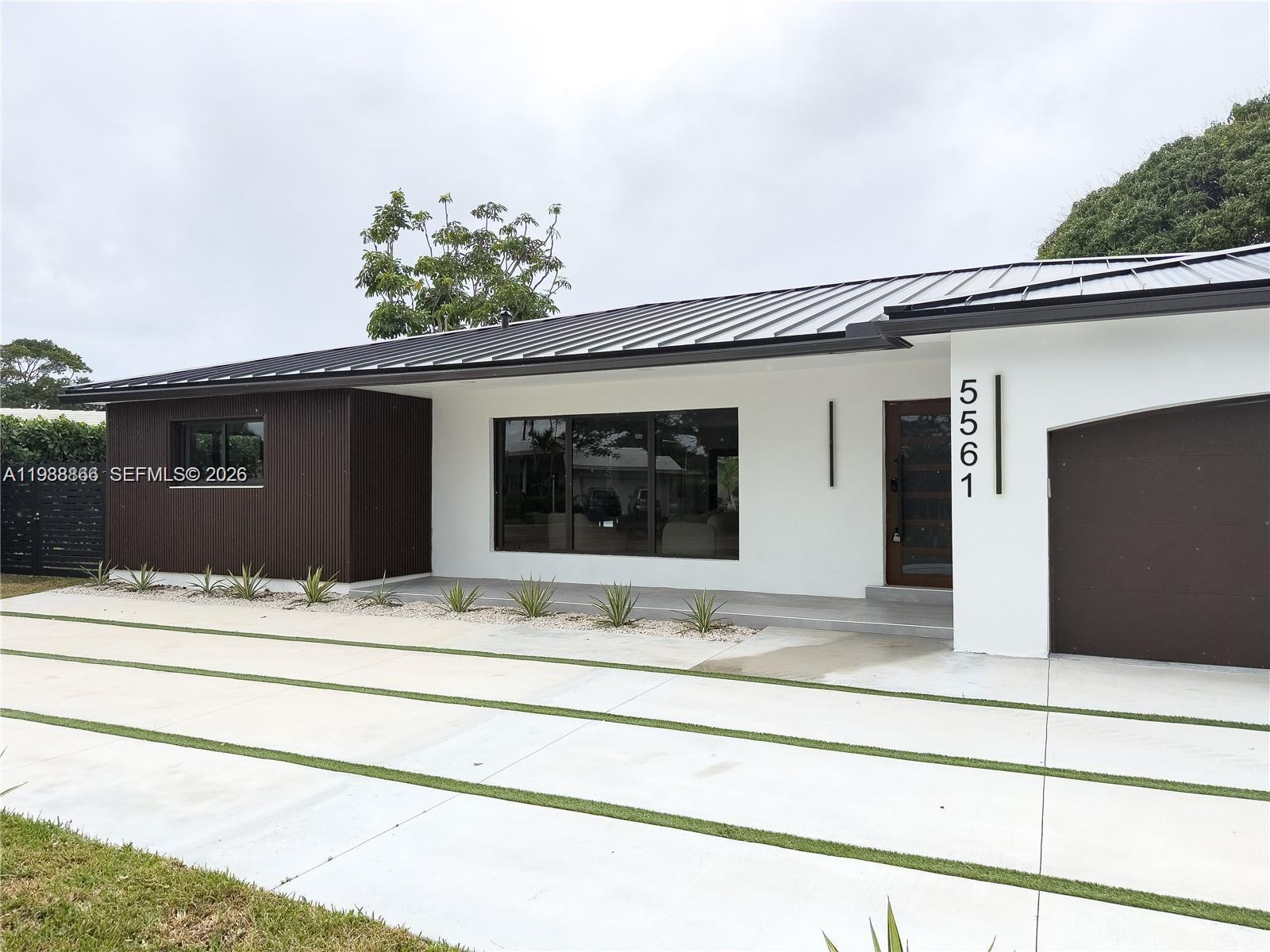 5561 NE 28th Ave, Fort Lauderdale FL 33308