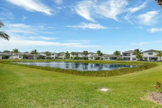 8514 Apple Falls Ln ##, Boca Raton FL 33496