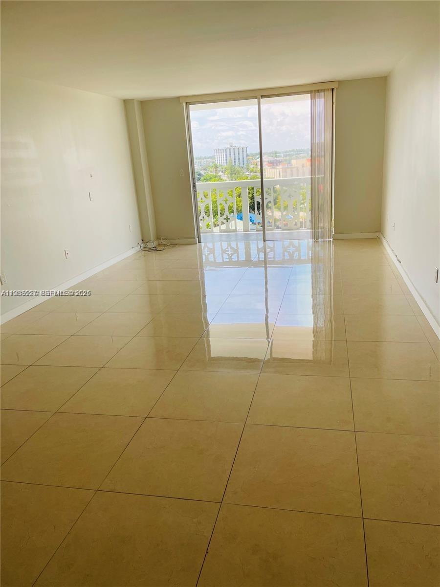 13155 Ixora Ct #901, North Miami FL 33181