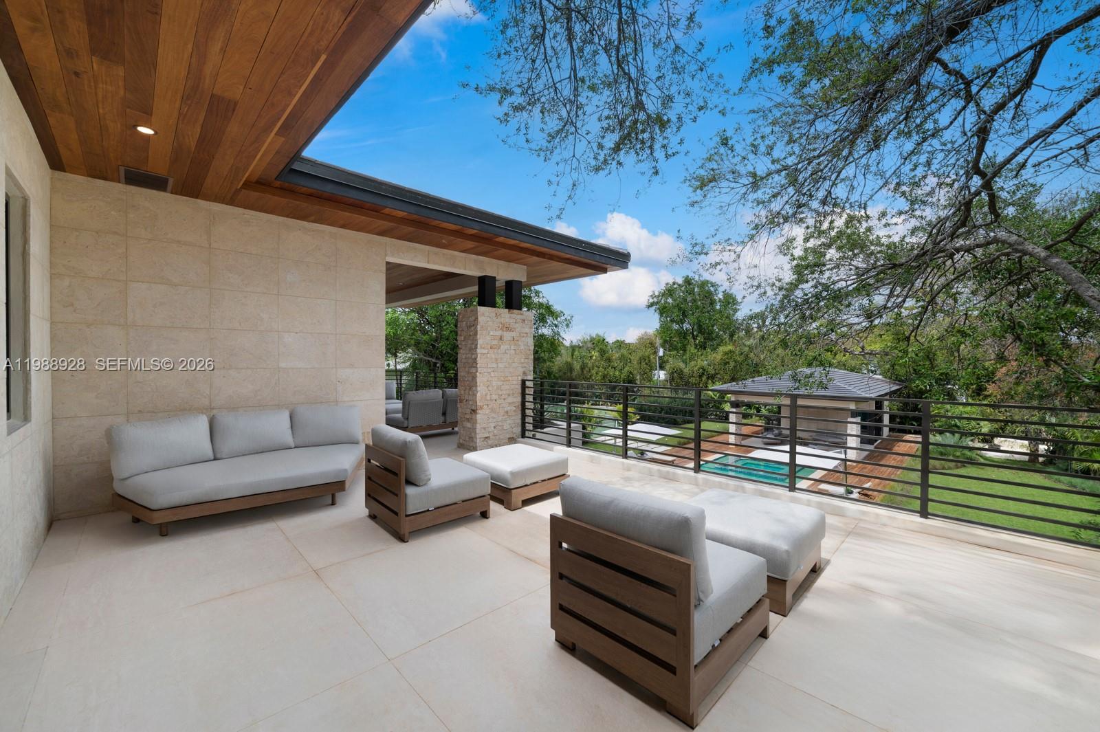 5545 SW 81st Ter, Miami FL 33143
