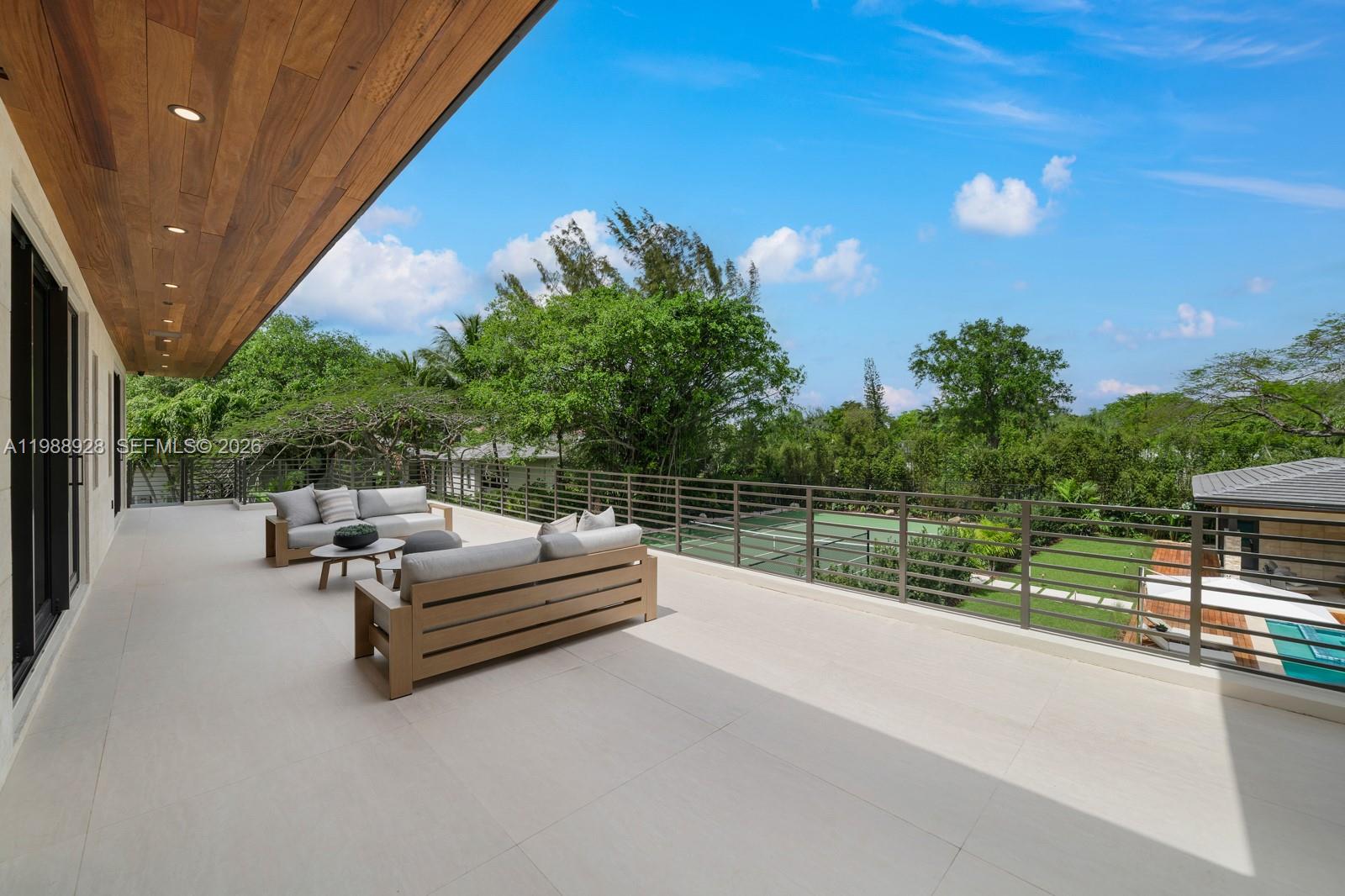 5545 SW 81st Ter, Miami FL 33143