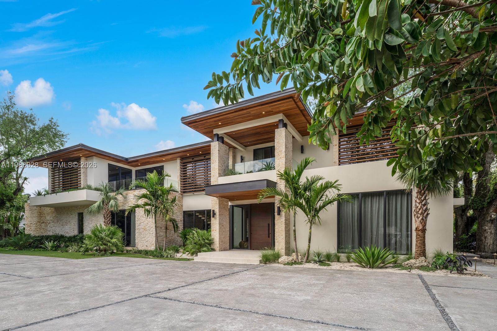 5545 SW 81st Ter, Miami FL 33143