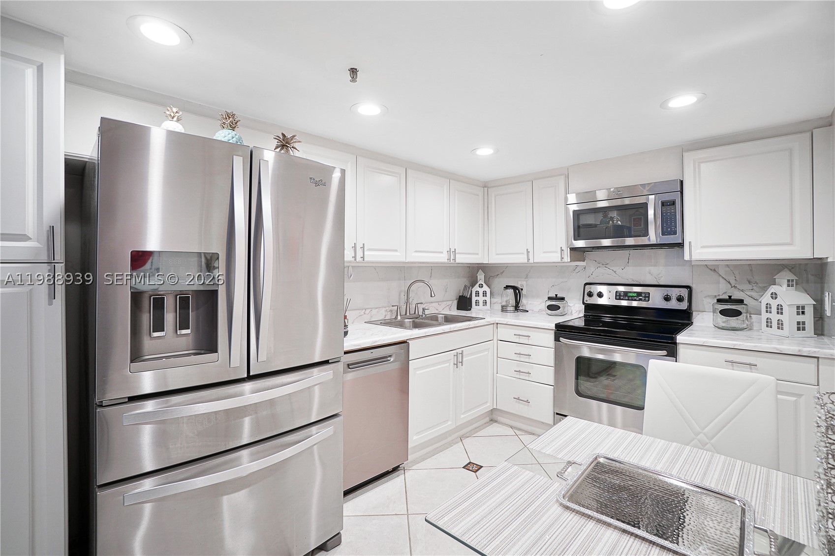 9 Island Ave #2410, Miami Beach FL 33139