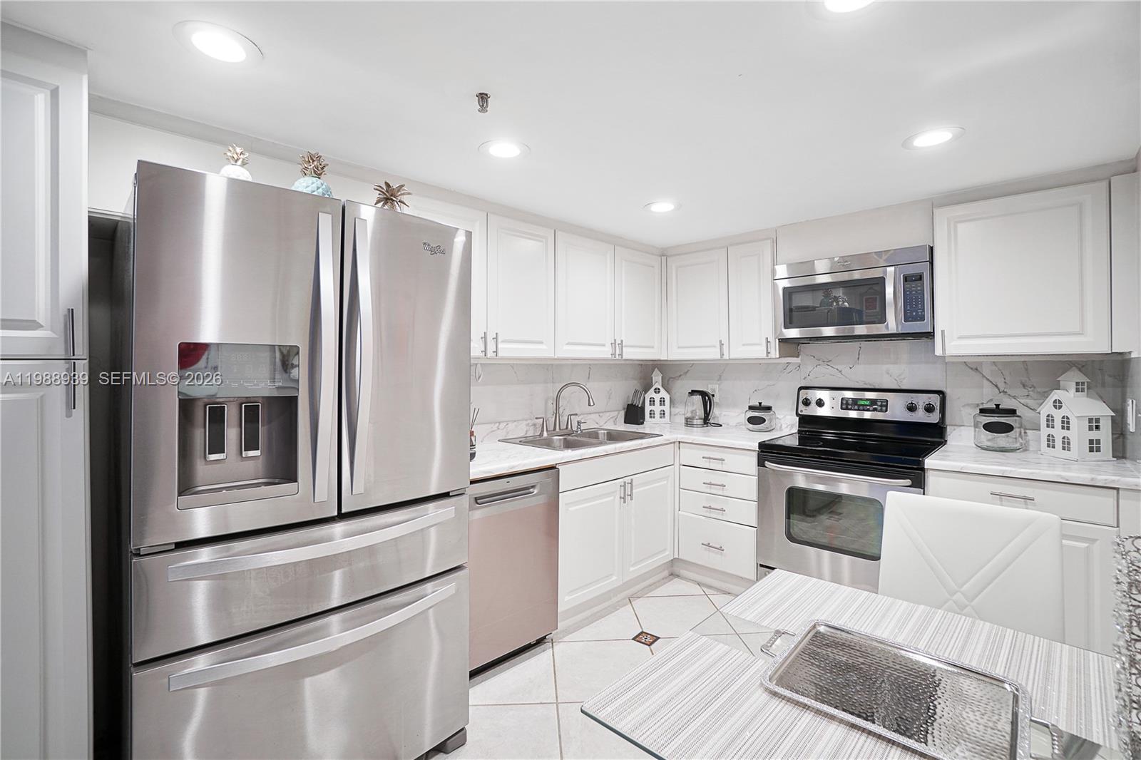 9 Island Ave #2410, Miami Beach FL 33139