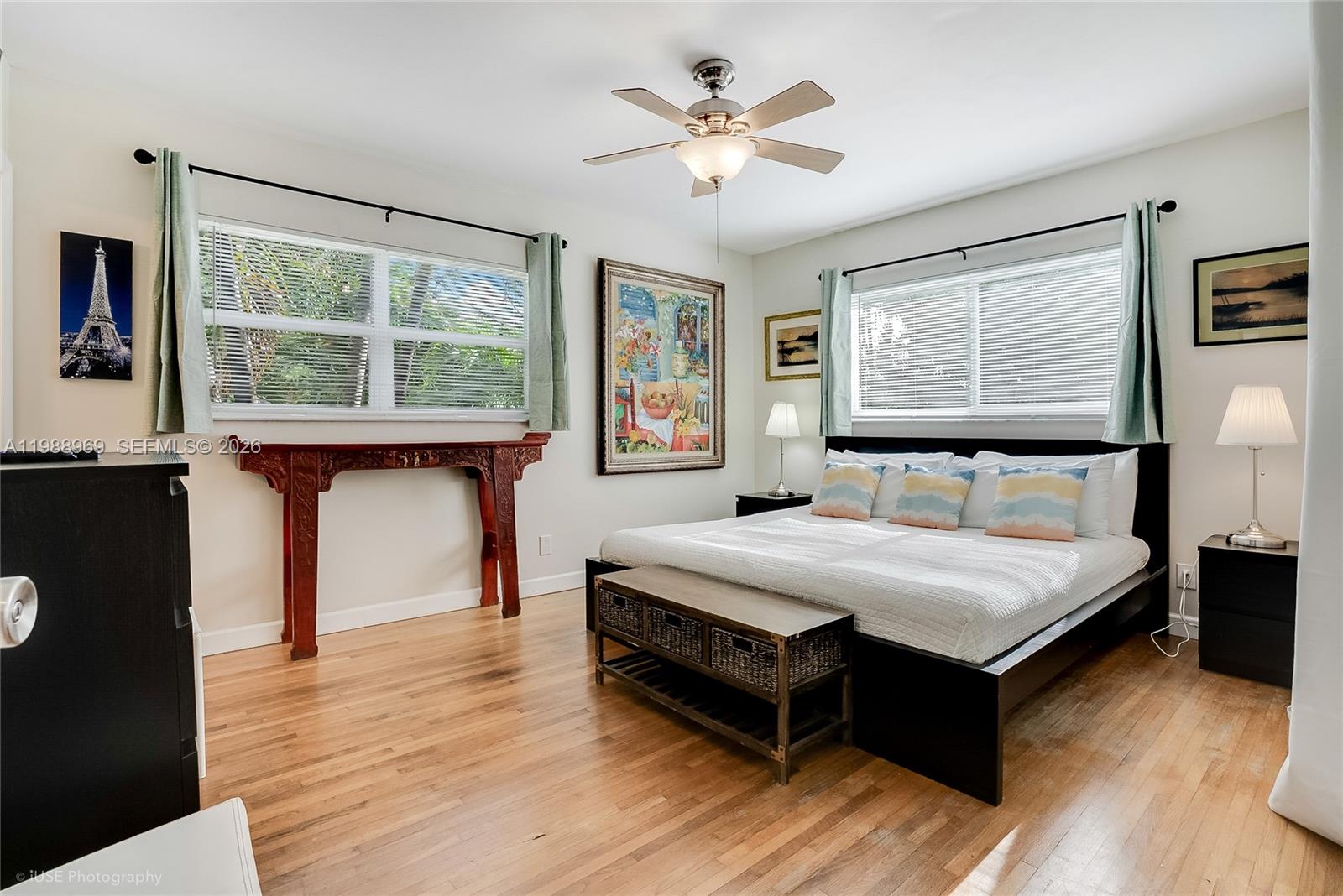 113 SW 2nd St, Hallandale Beach FL 33009