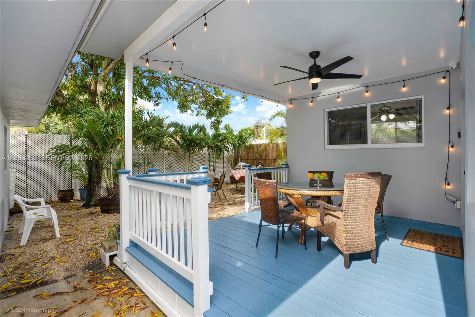 113 SW 2nd St, Hallandale Beach FL 33009