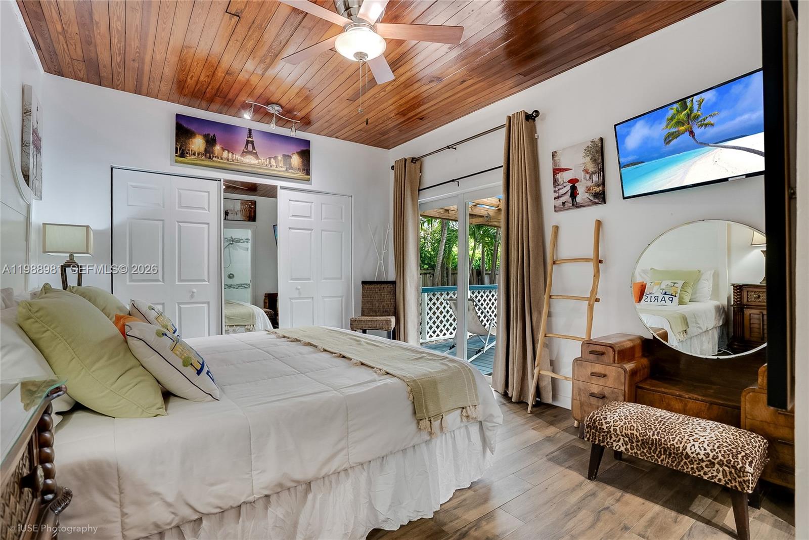 212 SW 1st Ave, Hallandale Beach FL 33009
