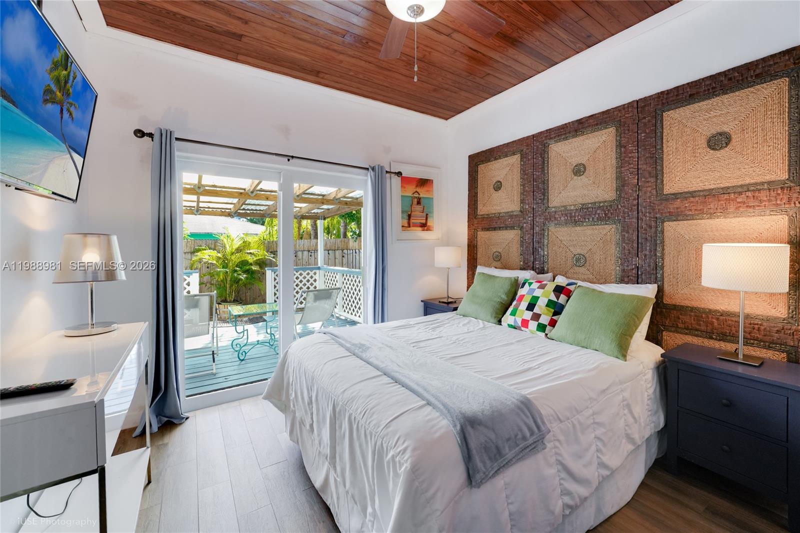 212 SW 1st Ave, Hallandale Beach FL 33009