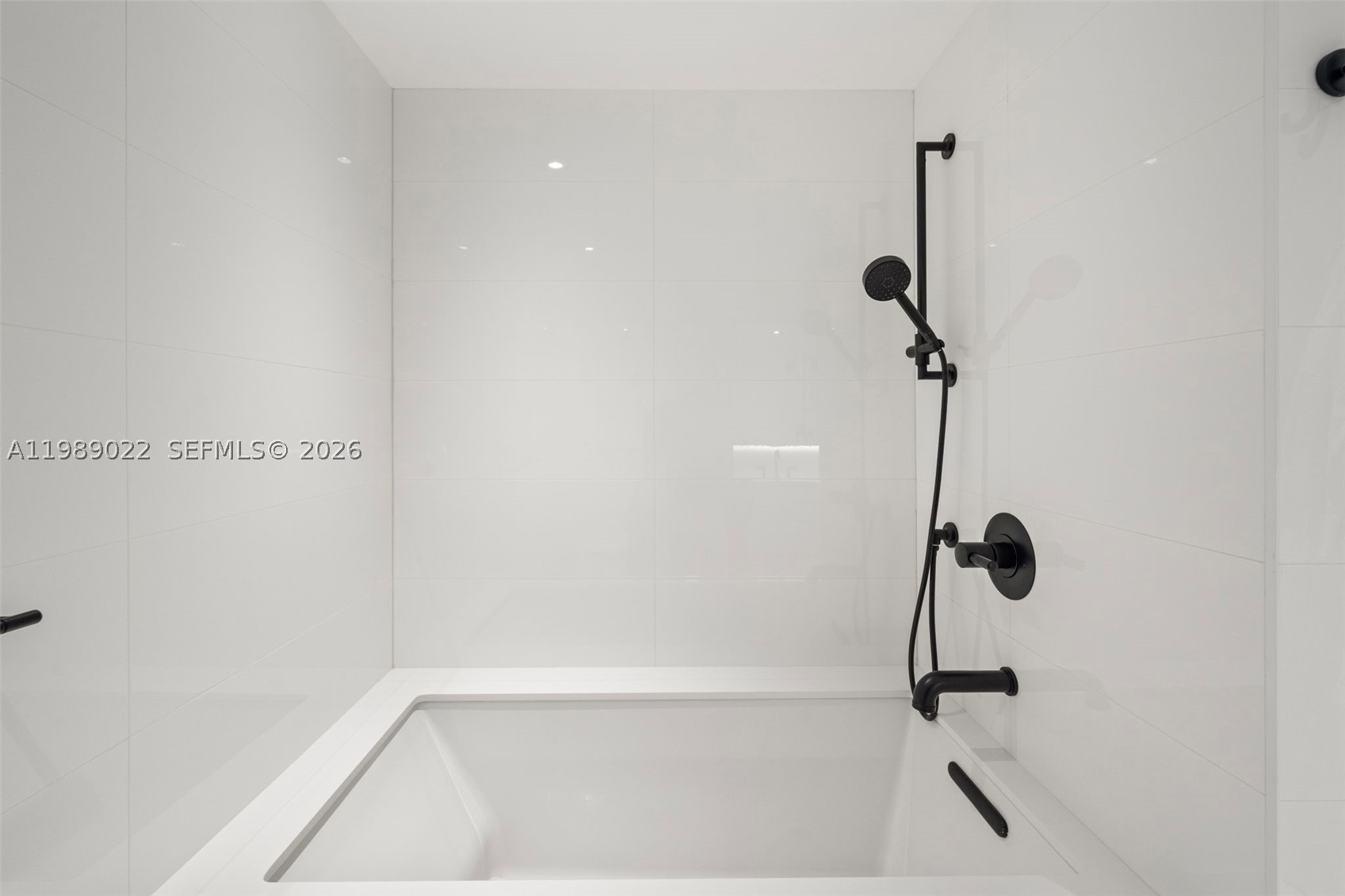 9999 Collins Ave #11J, Bal Harbour FL 33154