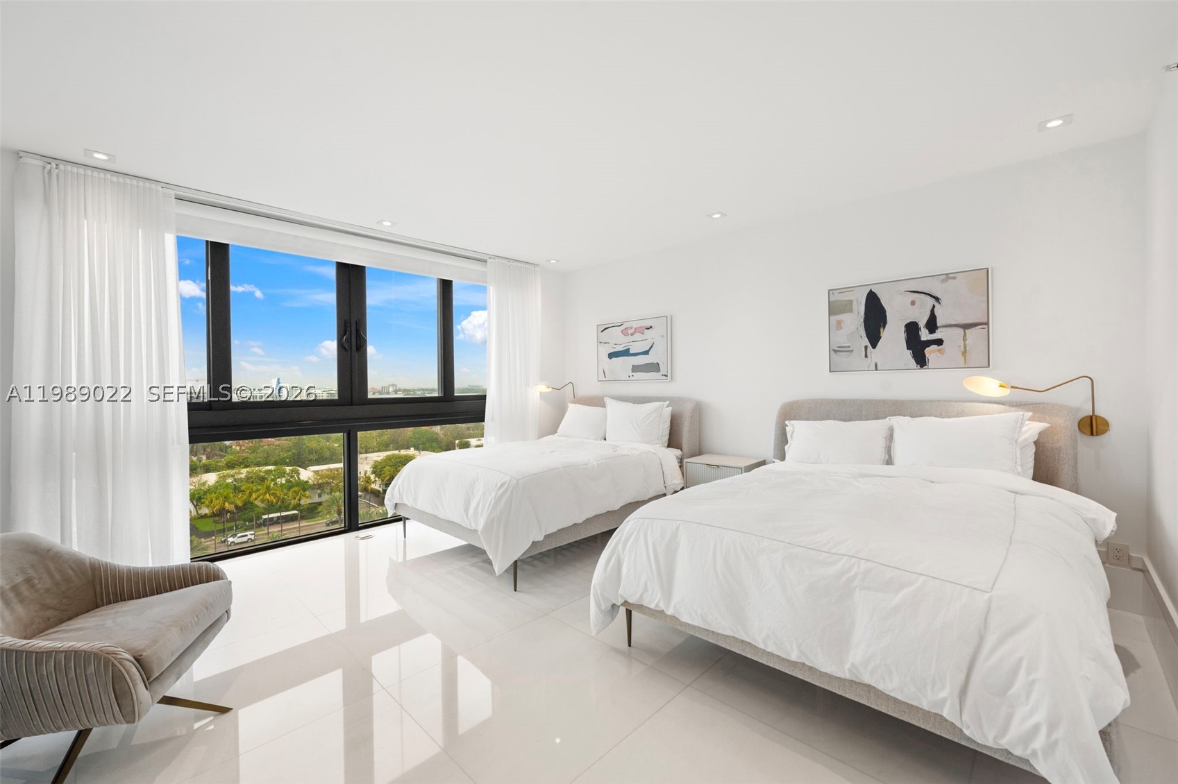 9999 Collins Ave #11J, Bal Harbour FL 33154
