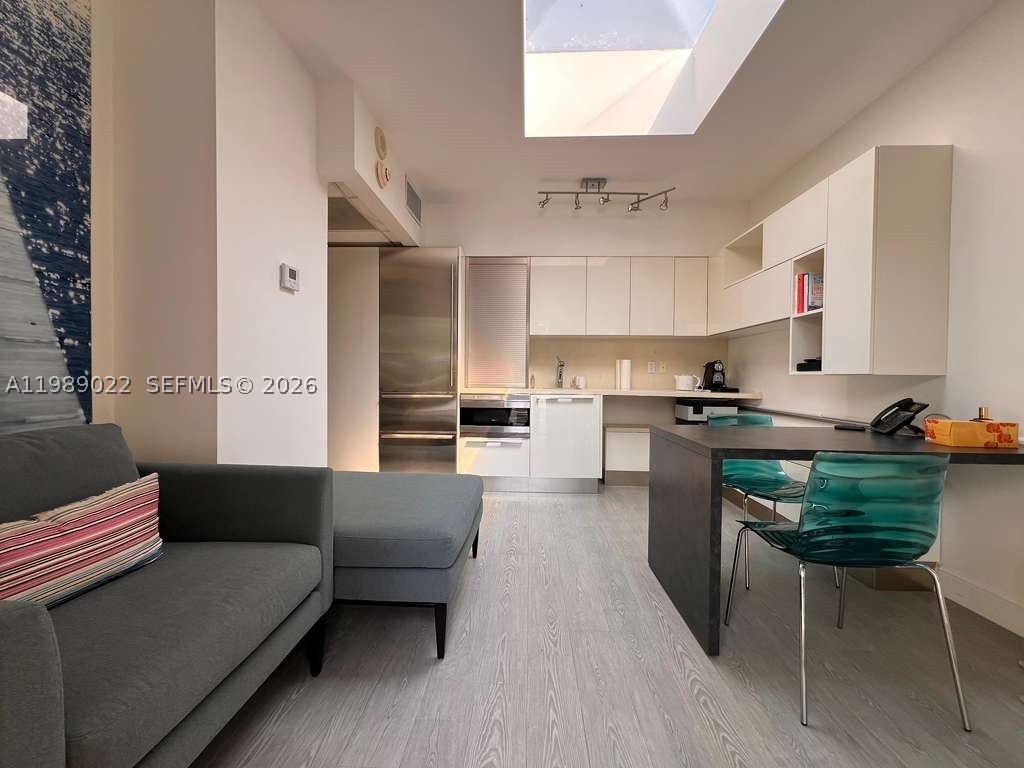9999 Collins Ave #11J, Bal Harbour FL 33154