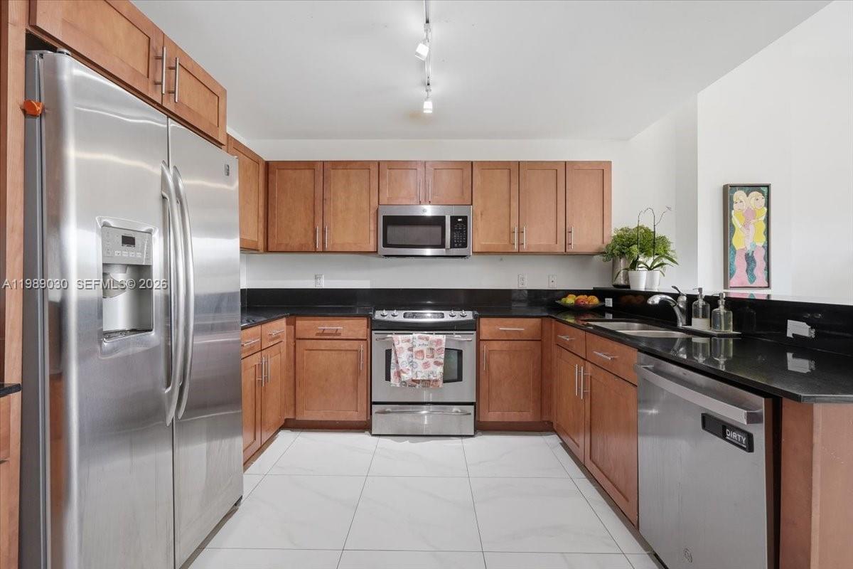 8390 SW 72nd Ave #106, Miami FL 33143