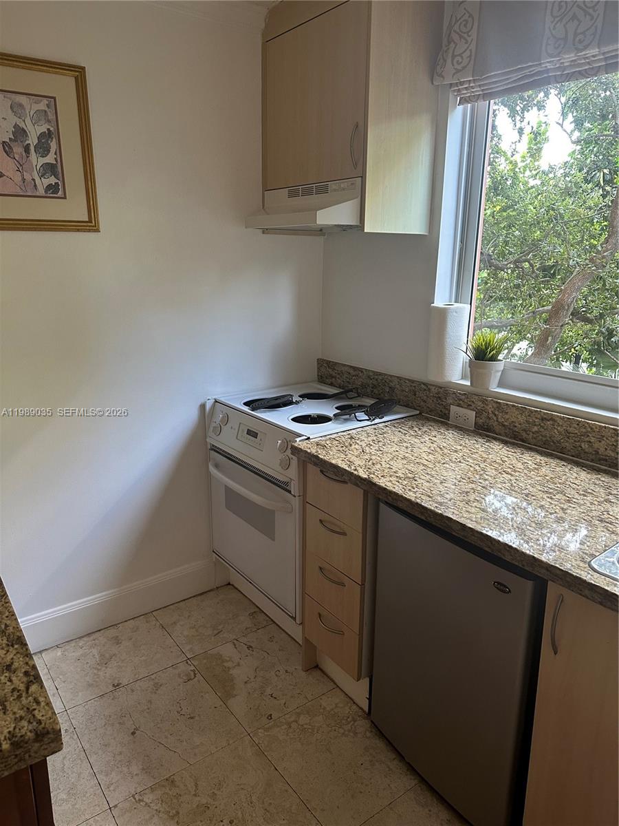 2951 S Bayshore Dr #417, Miami FL 33133