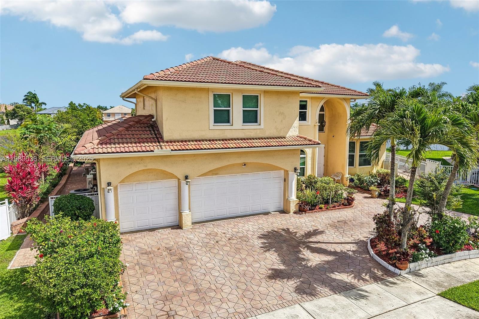 17211 SW 12th St, Pembroke Pines FL 33029