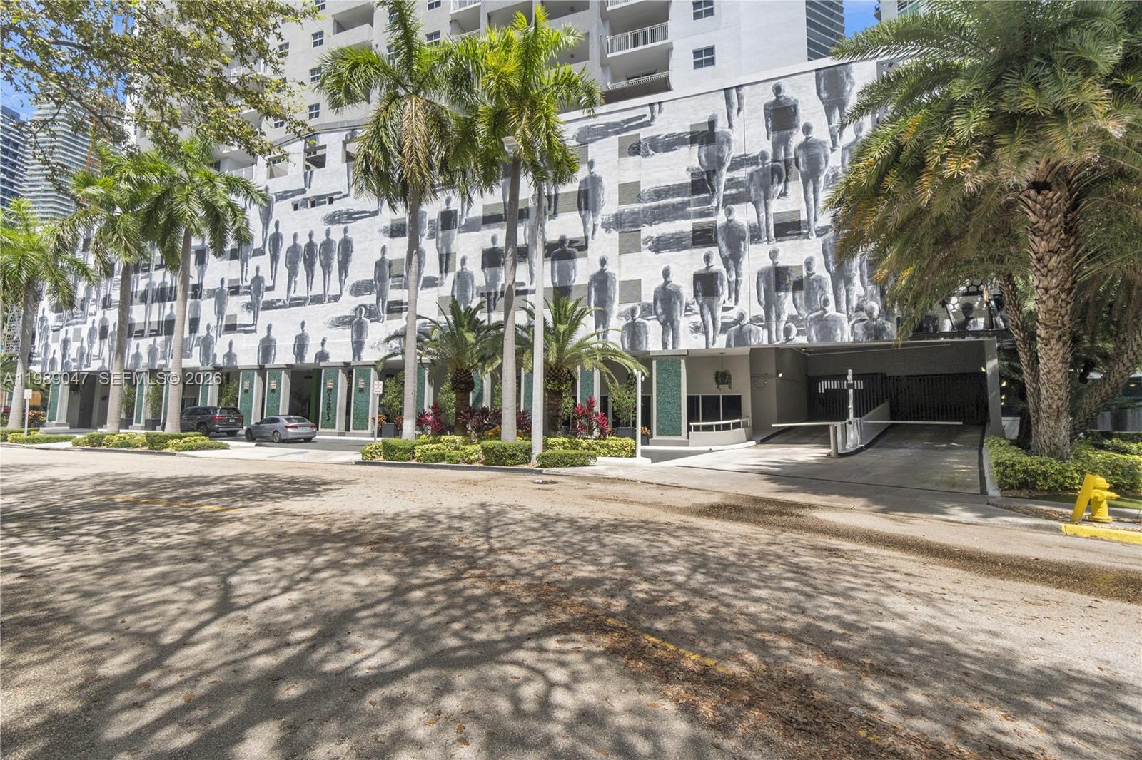 185 SE 14th Ter #1611, Miami FL 33131