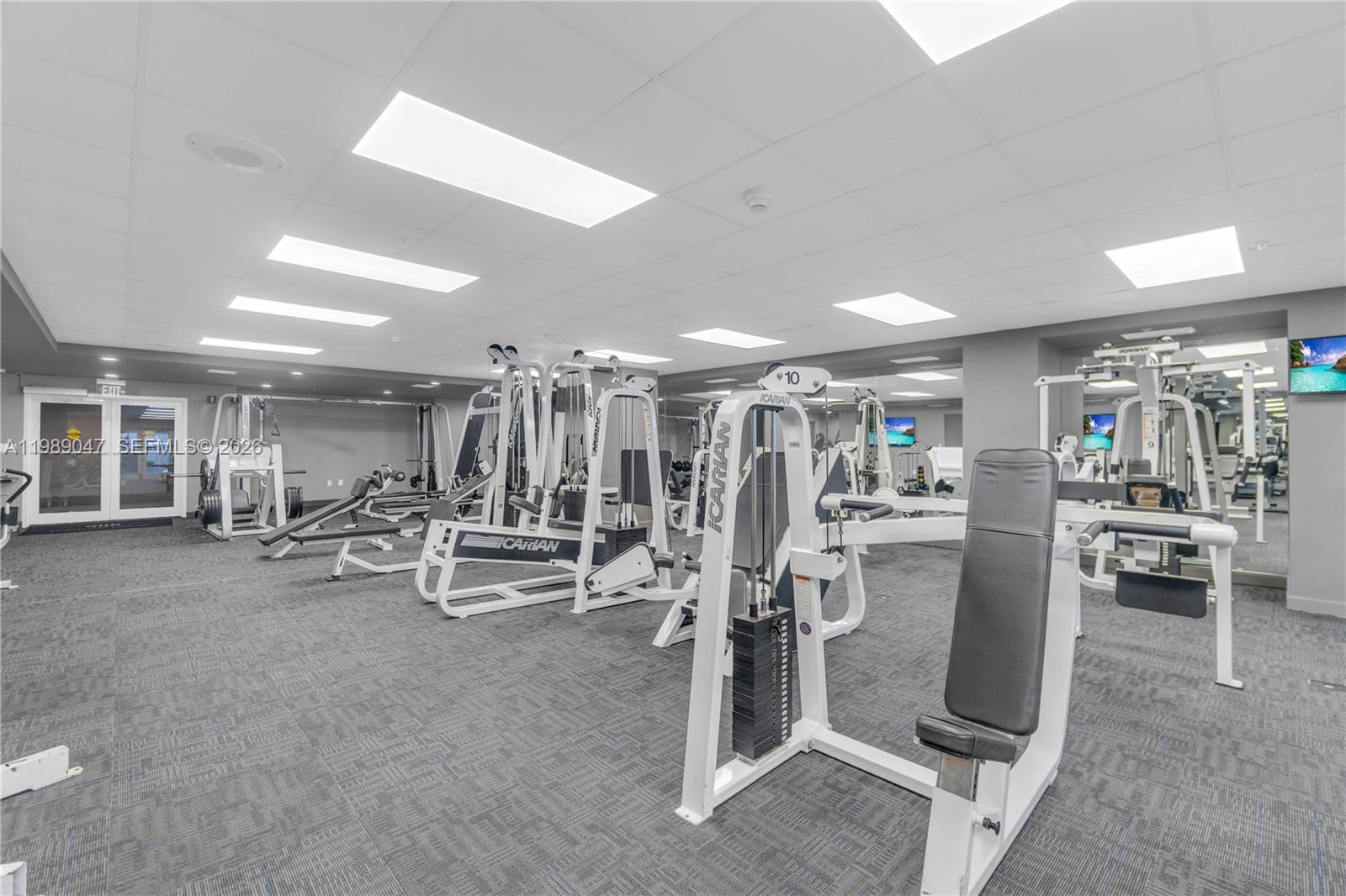 185 SE 14th Ter #1611, Miami FL 33131