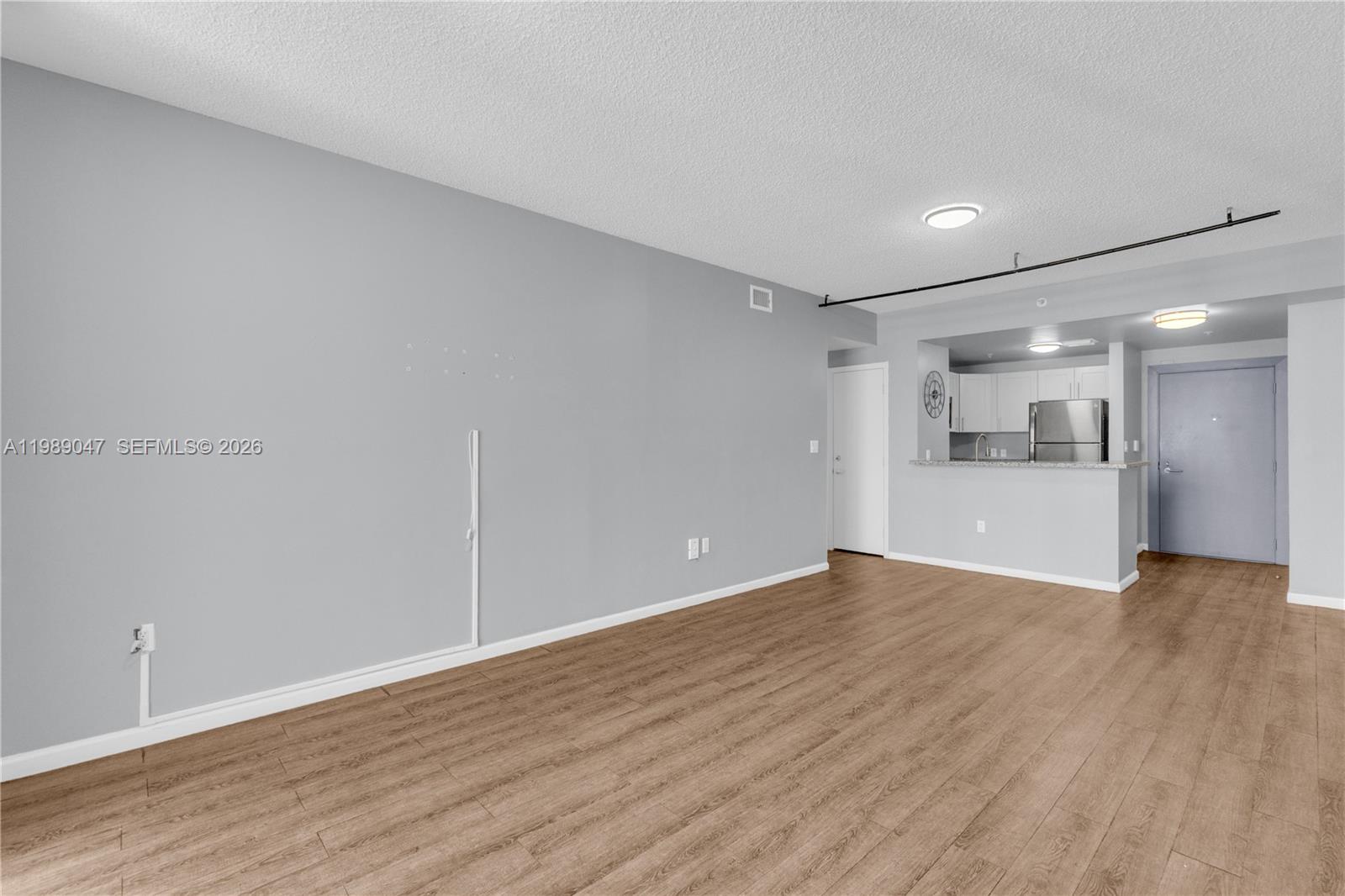 185 SE 14th Ter #1611, Miami FL 33131