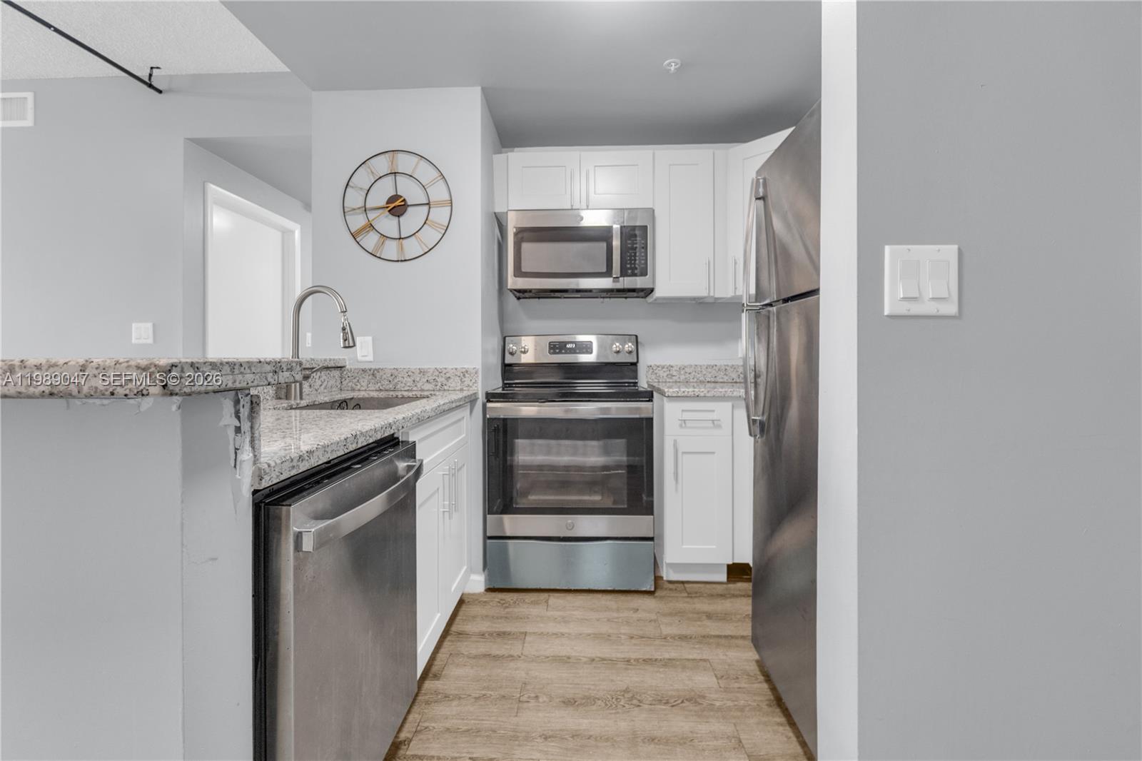 185 SE 14th Ter #1611, Miami FL 33131