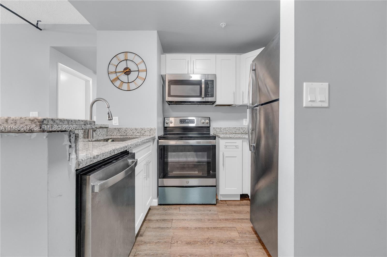 185 SE 14th Ter #1611, Miami FL 33131