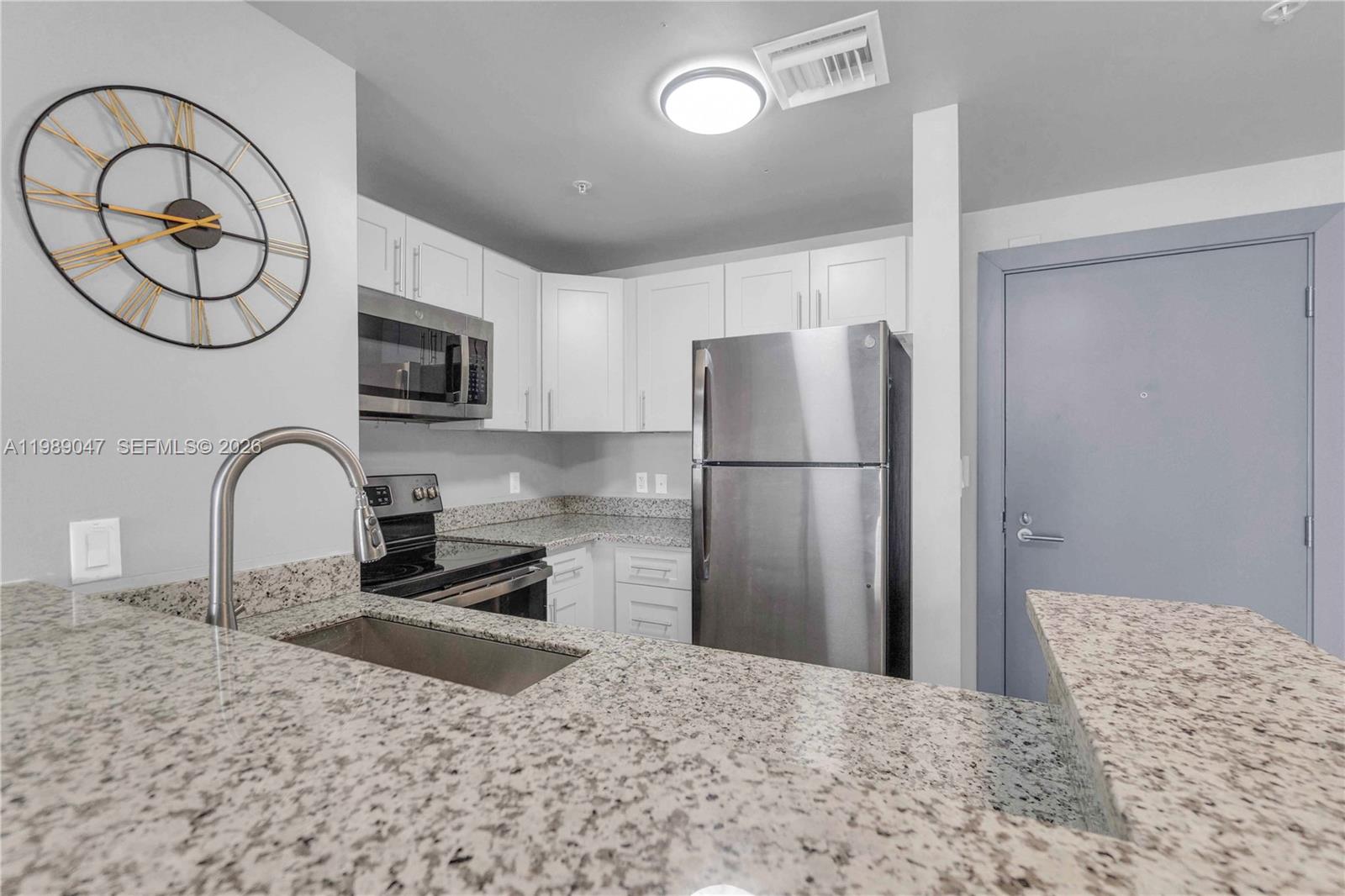 185 SE 14th Ter #1611, Miami FL 33131