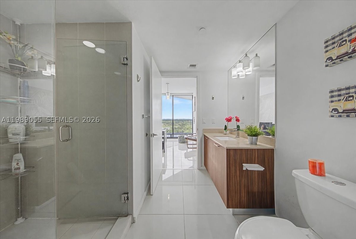 5252 NW 85th Ave #1410, Doral FL 33166