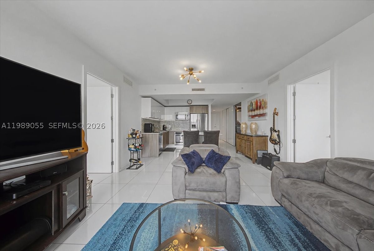 5252 NW 85th Ave #1410, Doral FL 33166