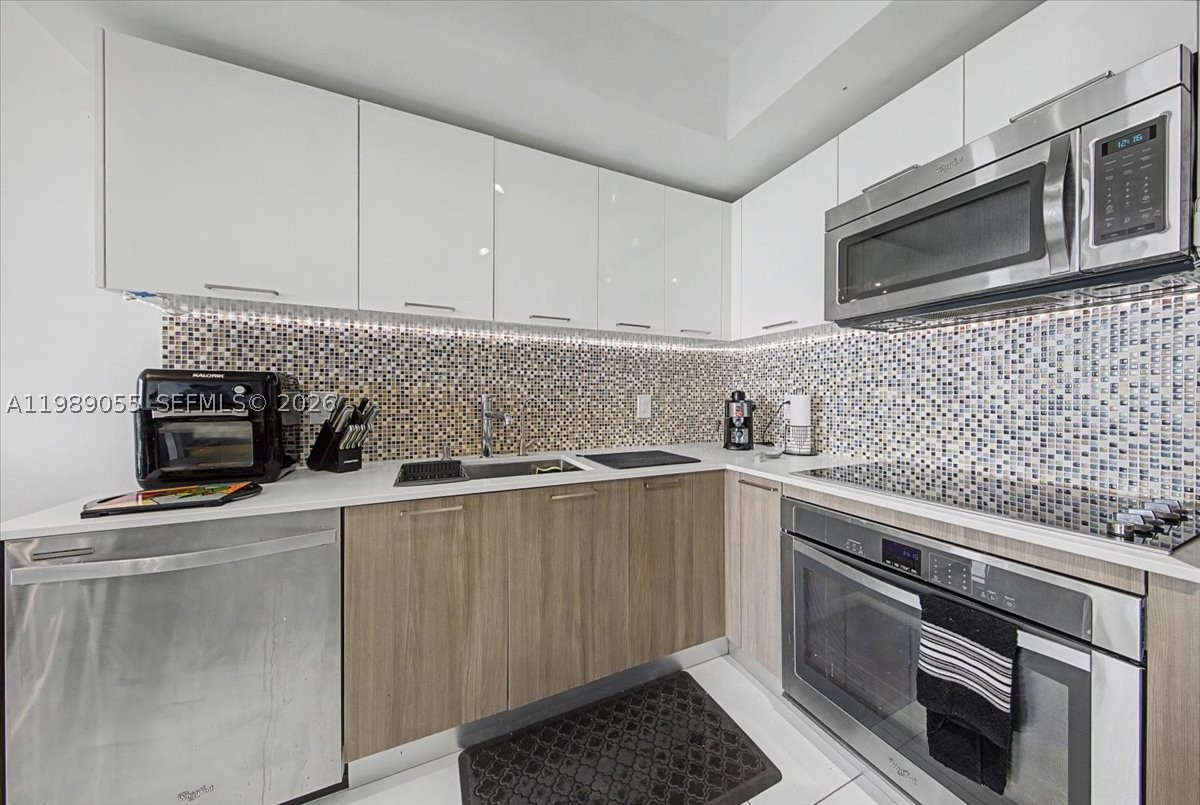 5252 NW 85th Ave #1410, Doral FL 33166