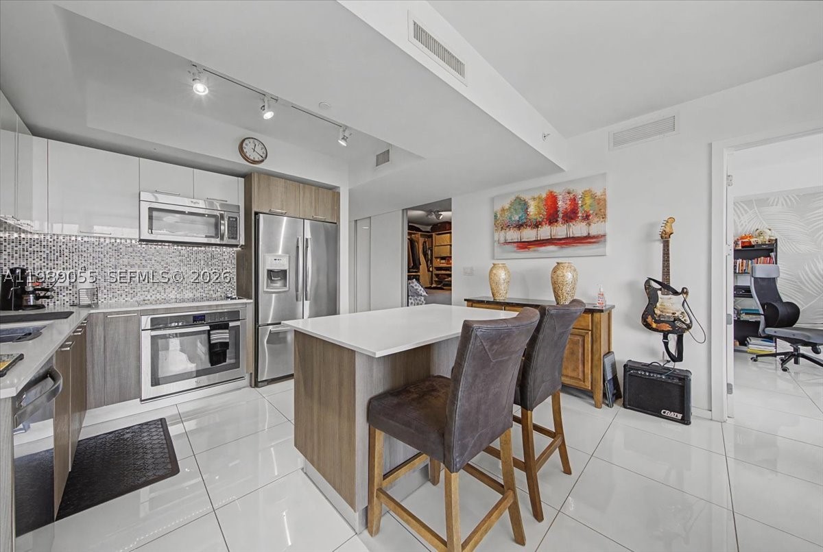 5252 NW 85th Ave #1410, Doral FL 33166