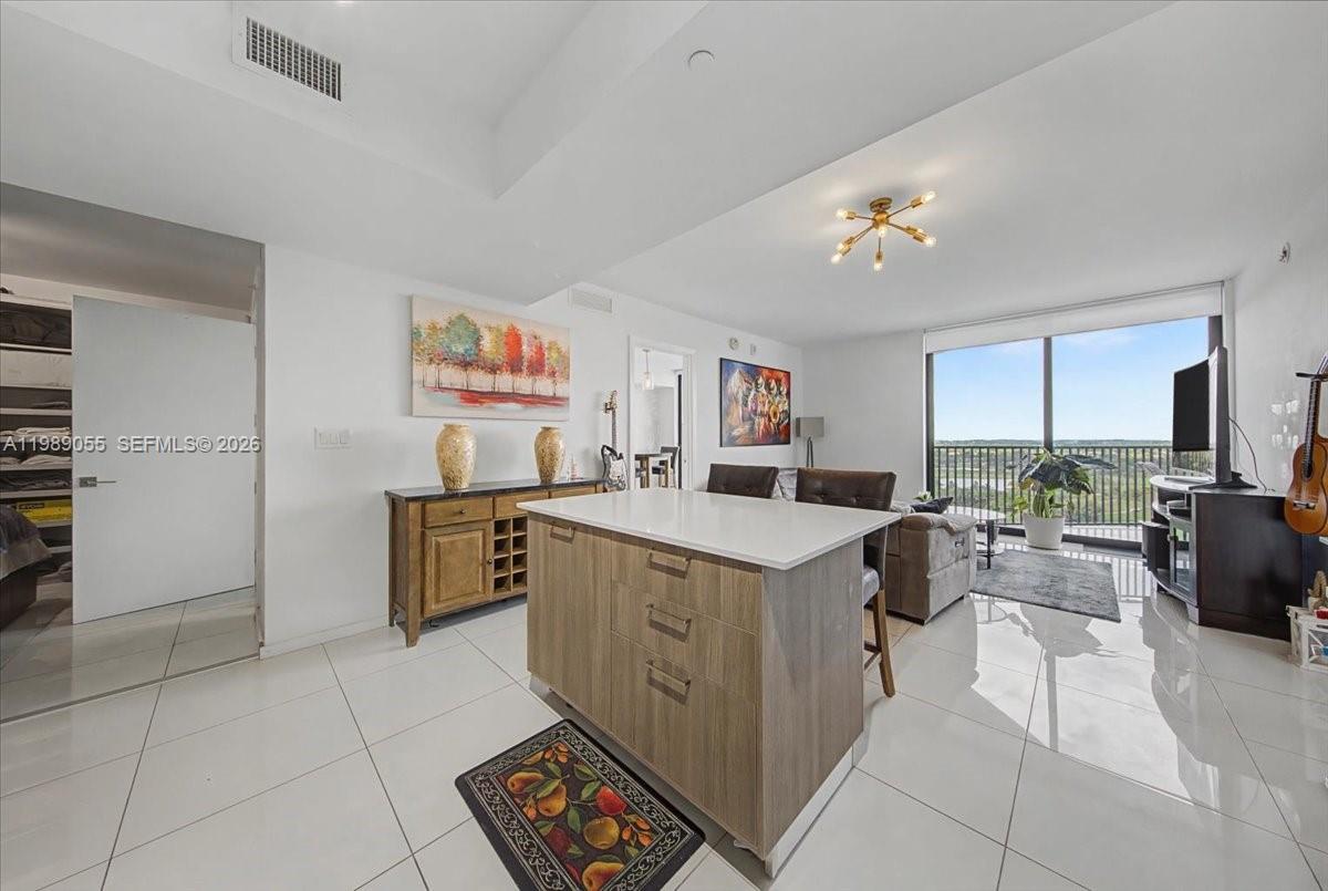 5252 NW 85th Ave #1410, Doral FL 33166