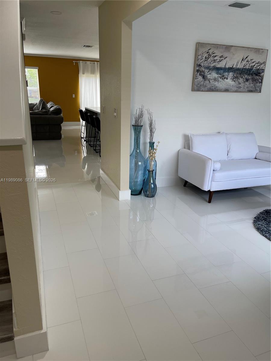 1236 NW 208th St, Miami Gardens FL 33169