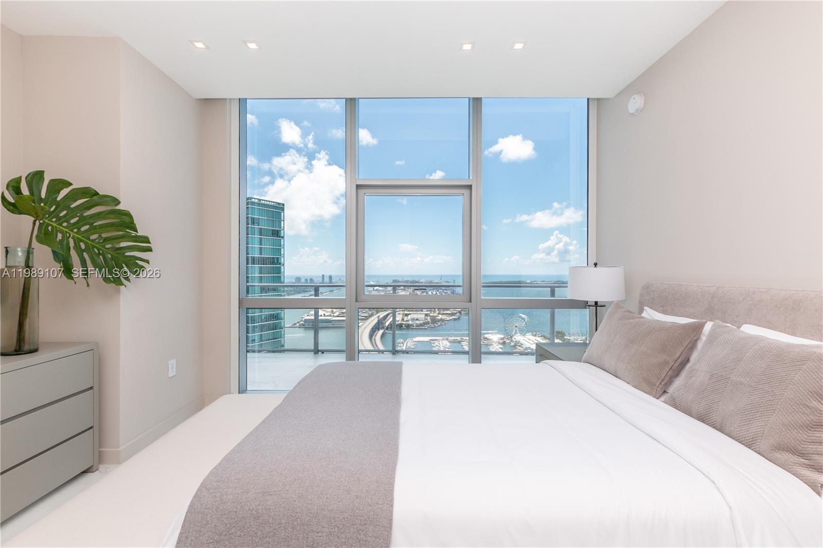 851 NE 1st Ave #PH 4611, Miami FL 33132