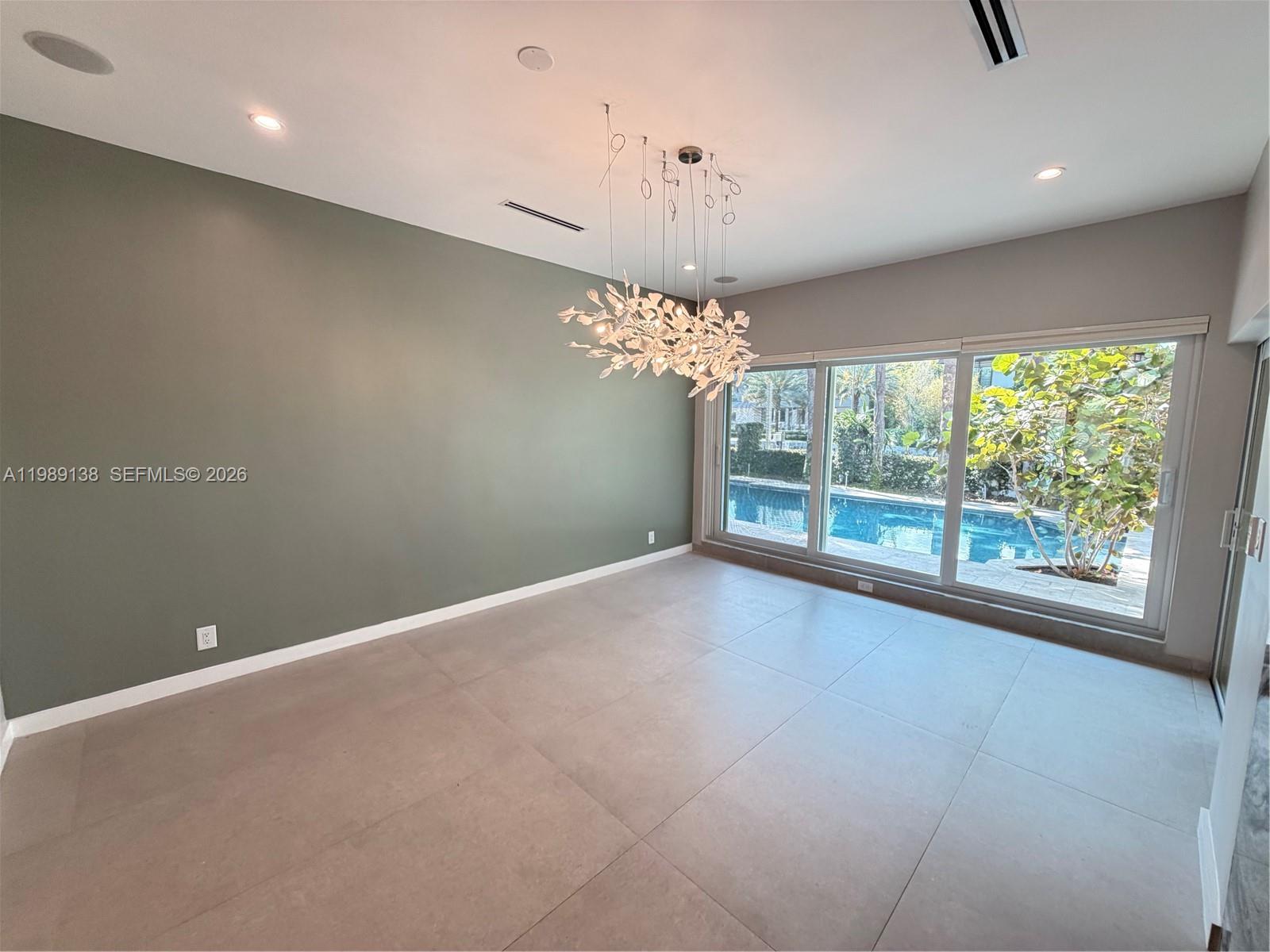 3200 NE 165th St, North Miami Beach FL 33160