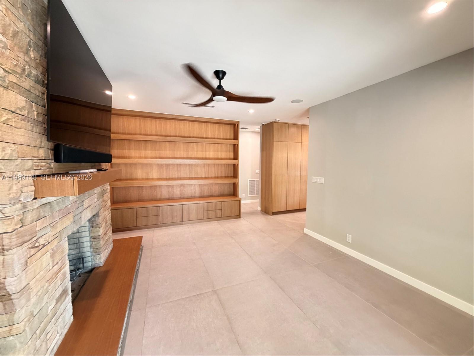 3200 NE 165th St, North Miami Beach FL 33160