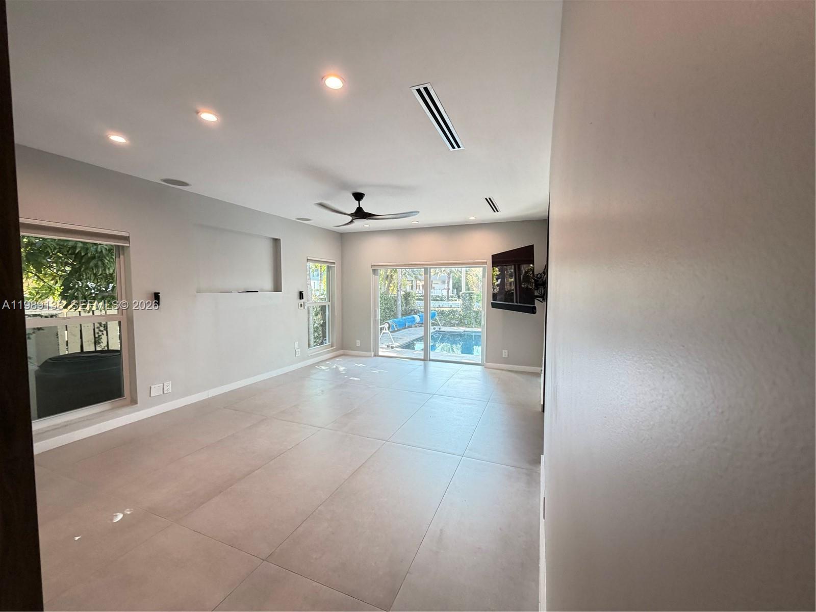 3200 NE 165th St, North Miami Beach FL 33160