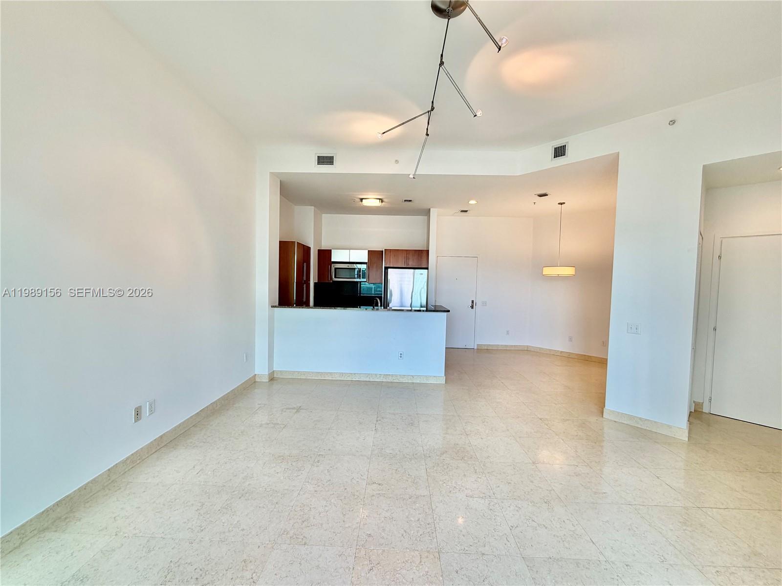 300 S Biscayne Blvd #PH-3805, Miami FL 33131