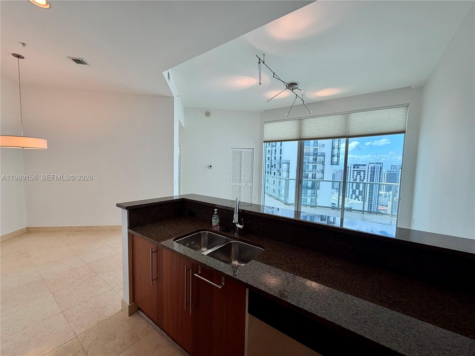 300 S Biscayne Blvd #PH-3805, Miami FL 33131