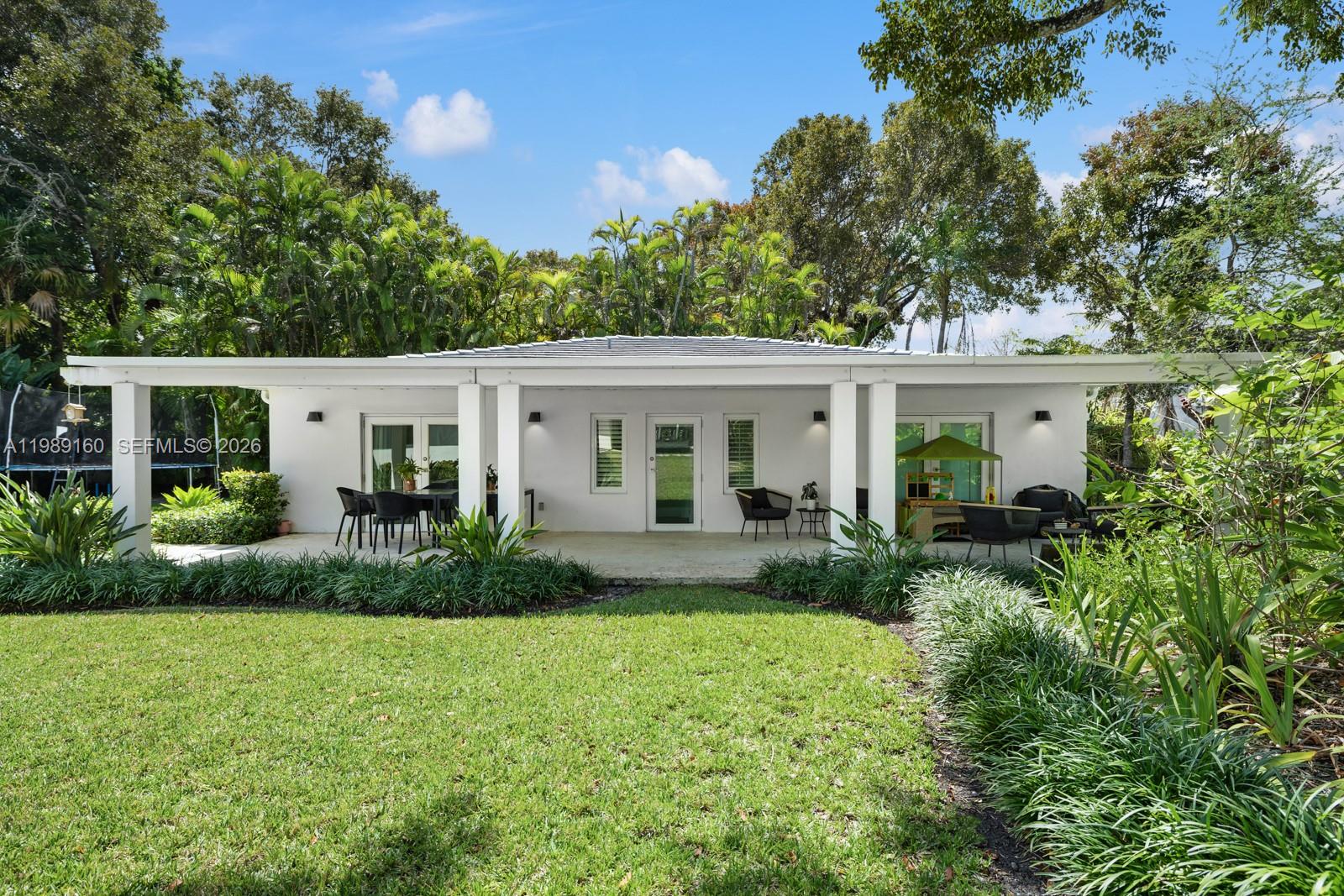 6120 Riviera Dr, Coral Gables FL 33146