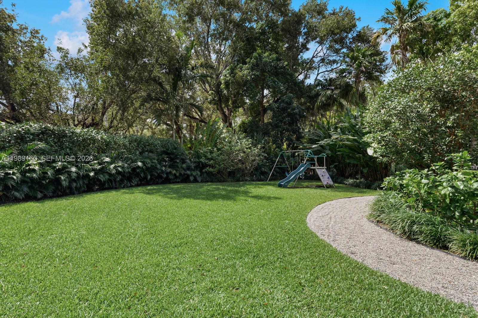 6120 Riviera Dr, Coral Gables FL 33146