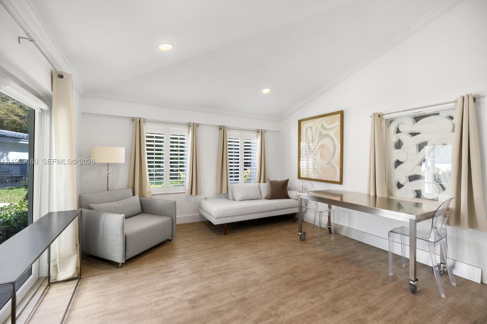 6120 Riviera Dr, Coral Gables FL 33146