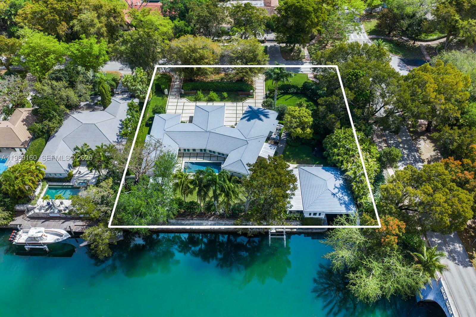 6120 Riviera Dr, Coral Gables FL 33146