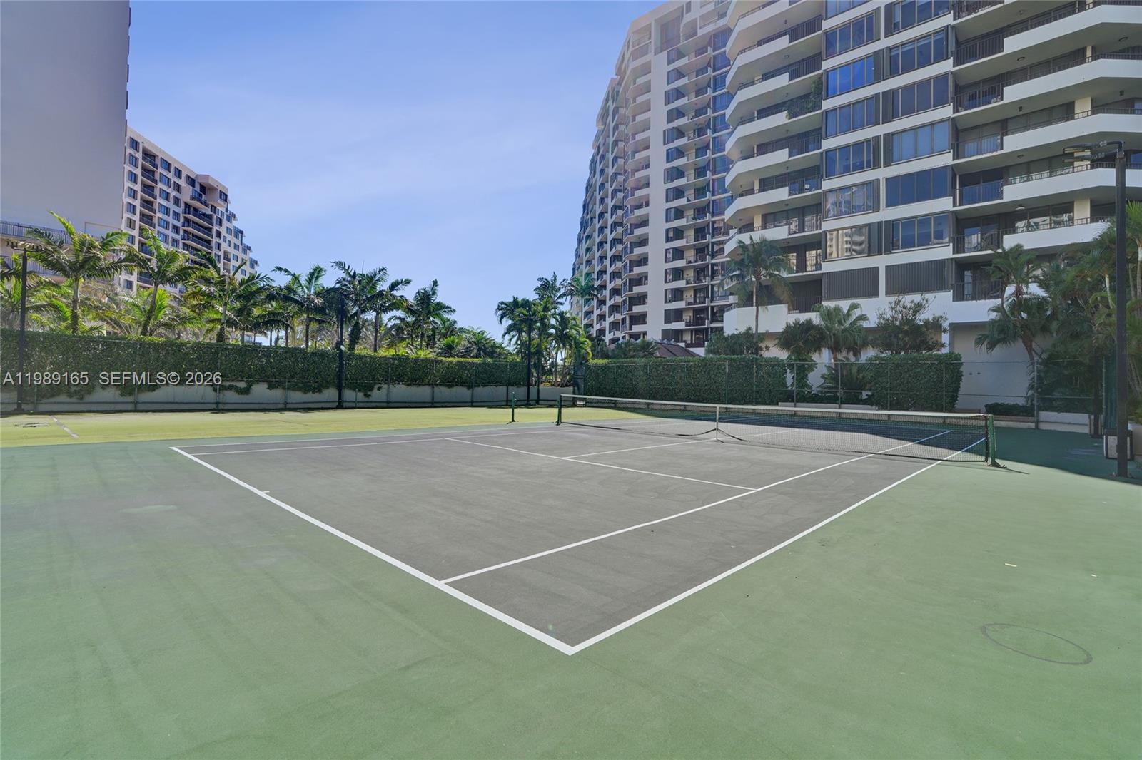 520 Brickell Key Dr #A1015, Miami FL 33131
