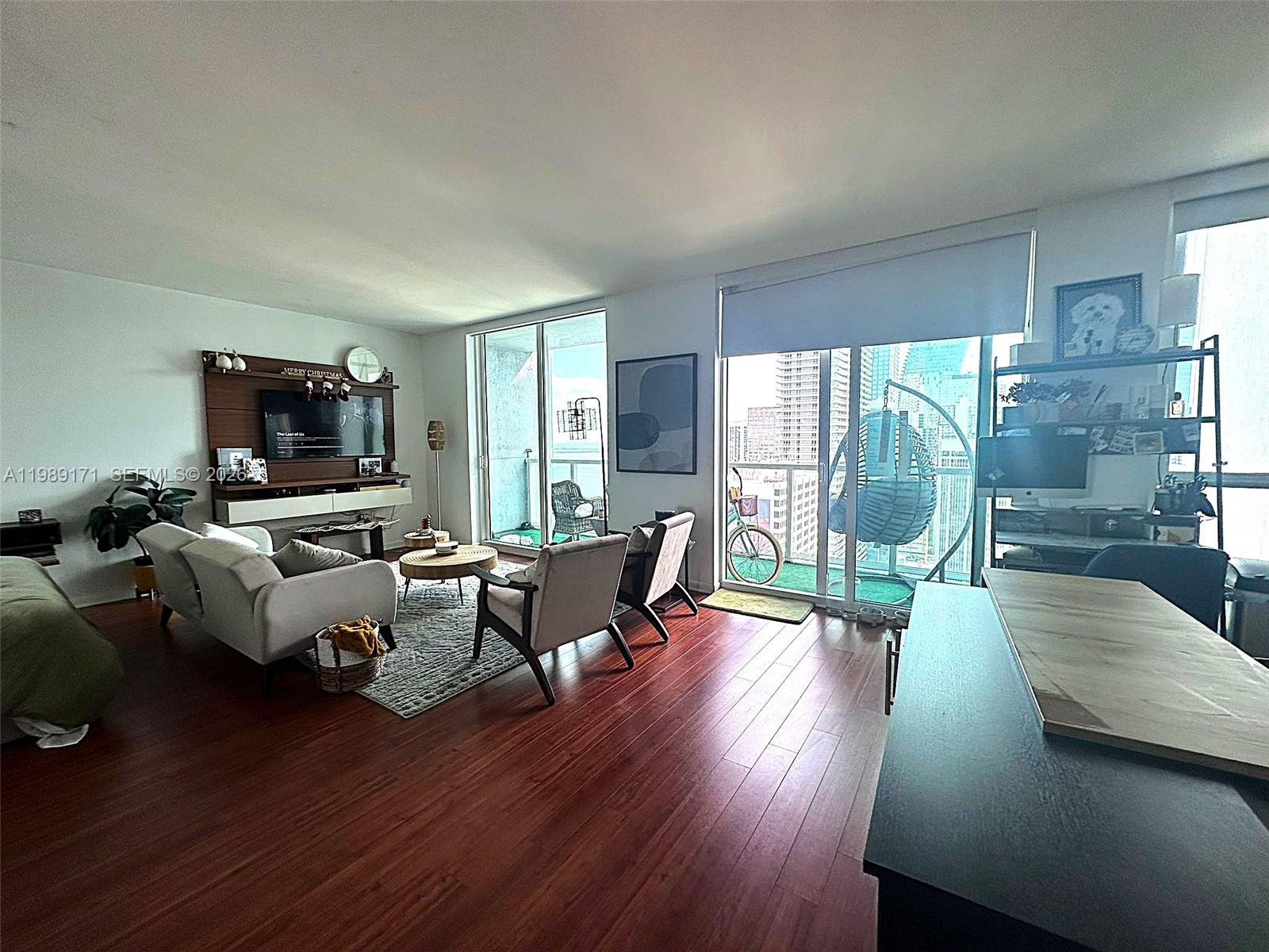 244 Biscayne Blvd #3707, Miami FL 33132