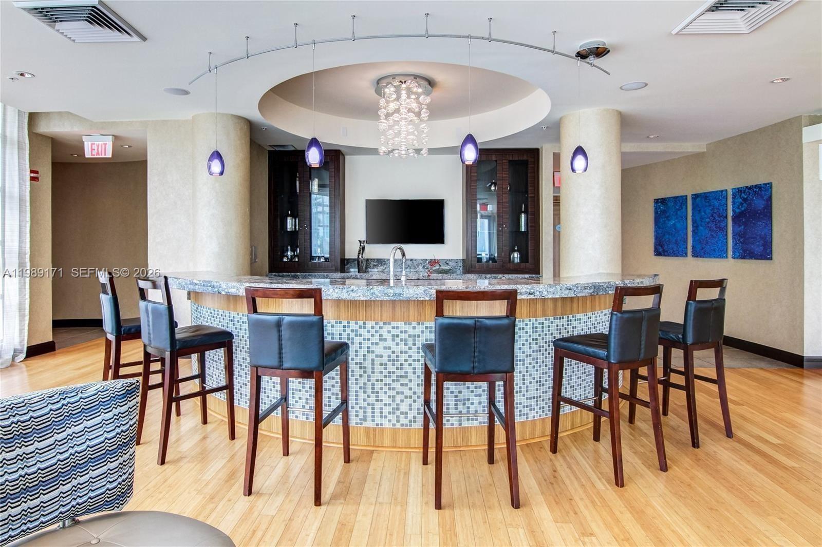 244 Biscayne Blvd #3707, Miami FL 33132