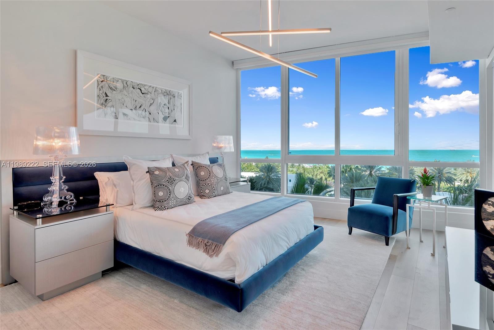100 S Pointe Dr #708, Miami Beach FL 33139