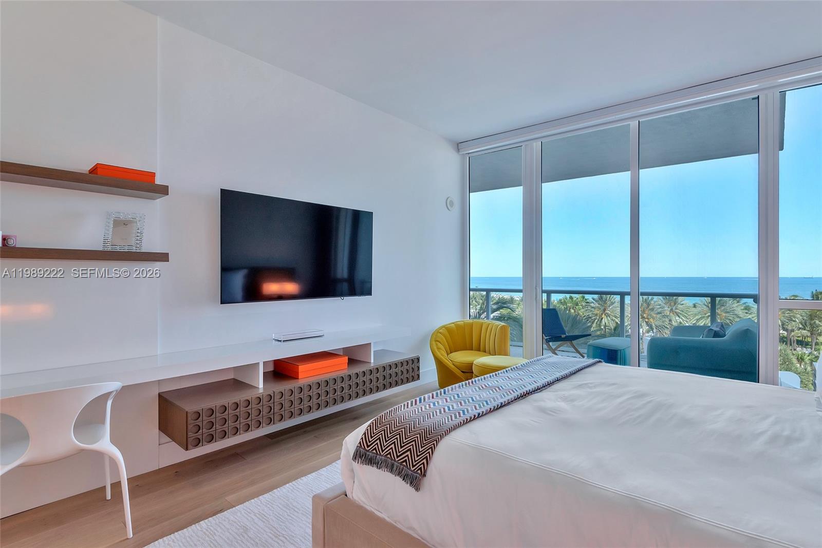 100 S Pointe Dr #708, Miami Beach FL 33139