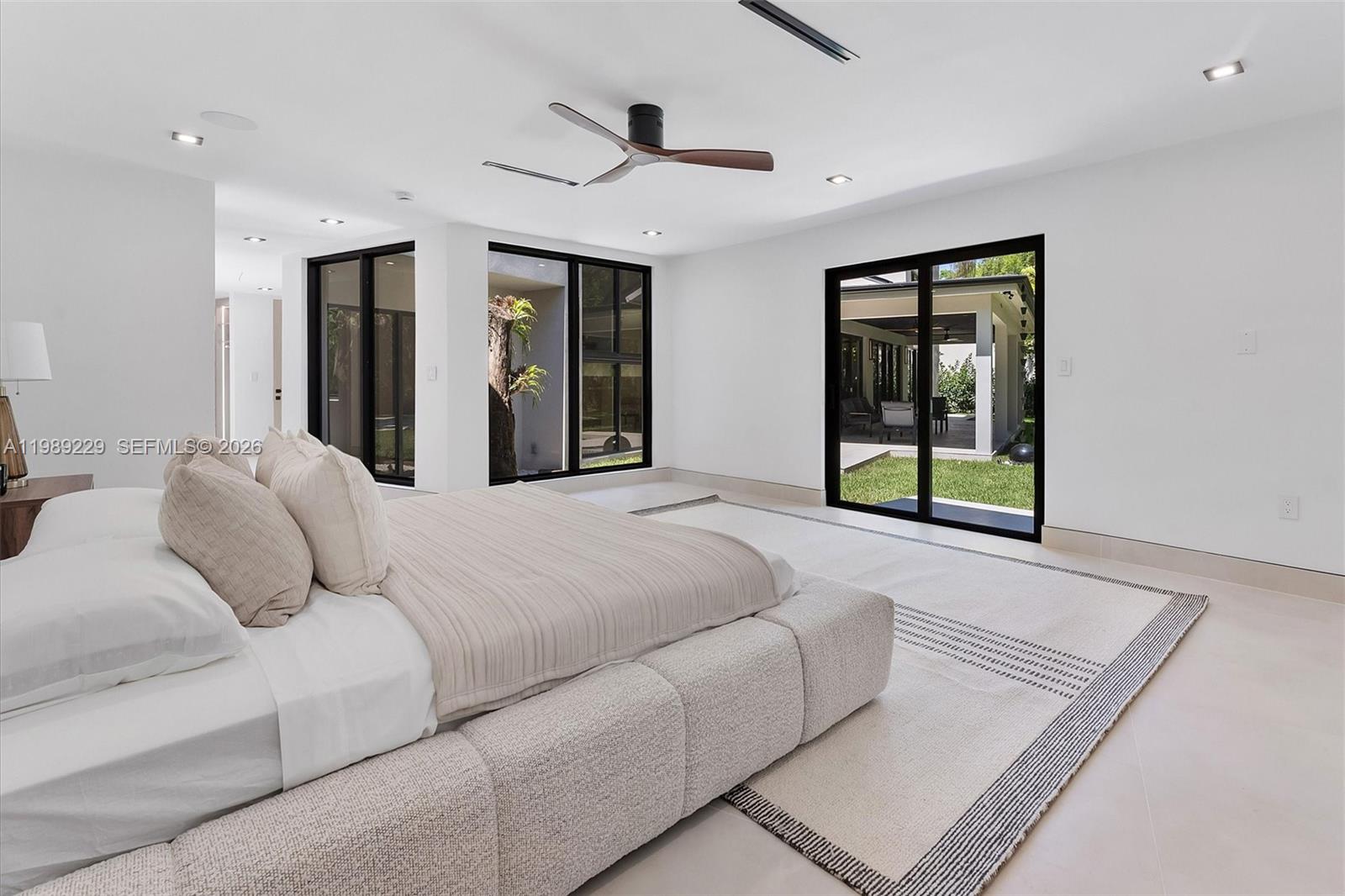 5820 SW 33rd Ln, Hollywood FL 33312