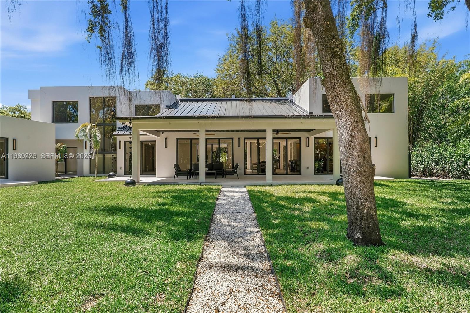 5820 SW 33rd Ln, Hollywood FL 33312