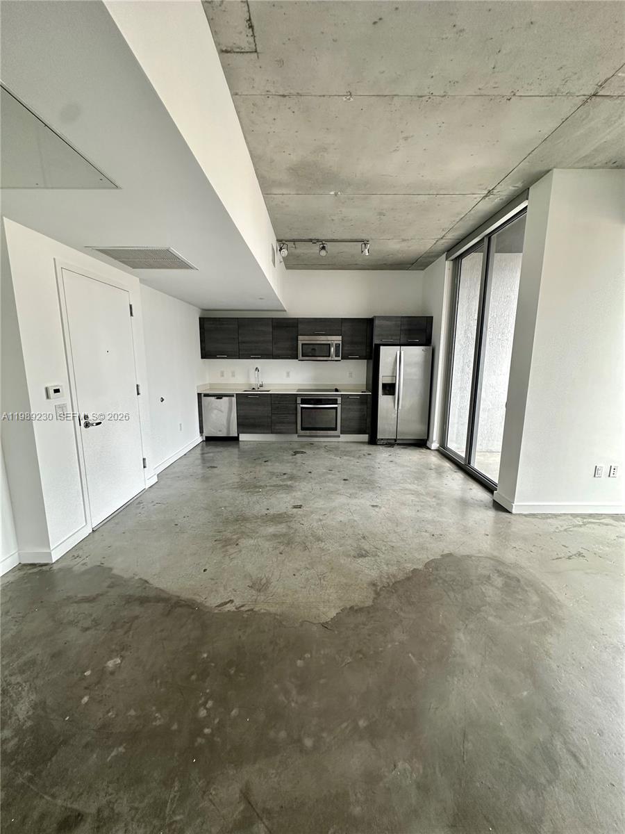 151 SE 1st St #1608, Miami FL 33131
