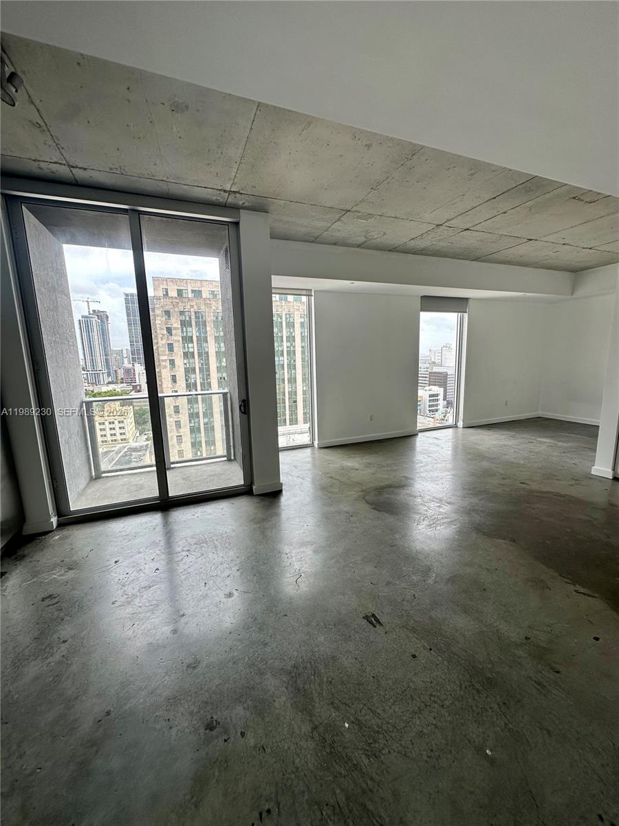151 SE 1st St #1608, Miami FL 33131