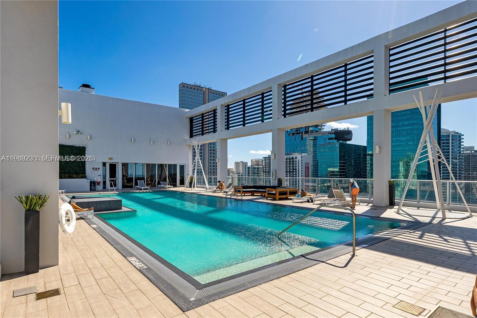 151 SE 1st St #1608, Miami FL 33131